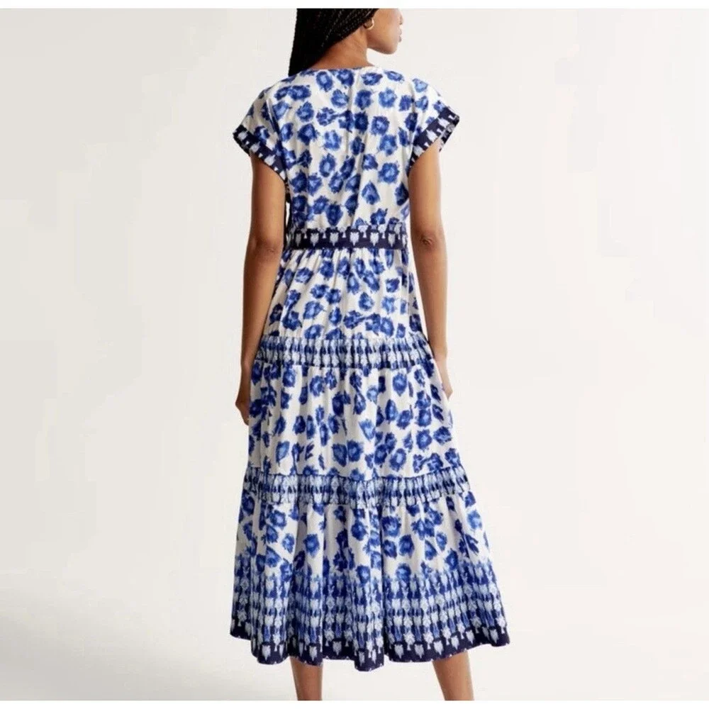 Abercrombie & Fitch Blue Print Tiered Maxi Dress Size Medium EUC